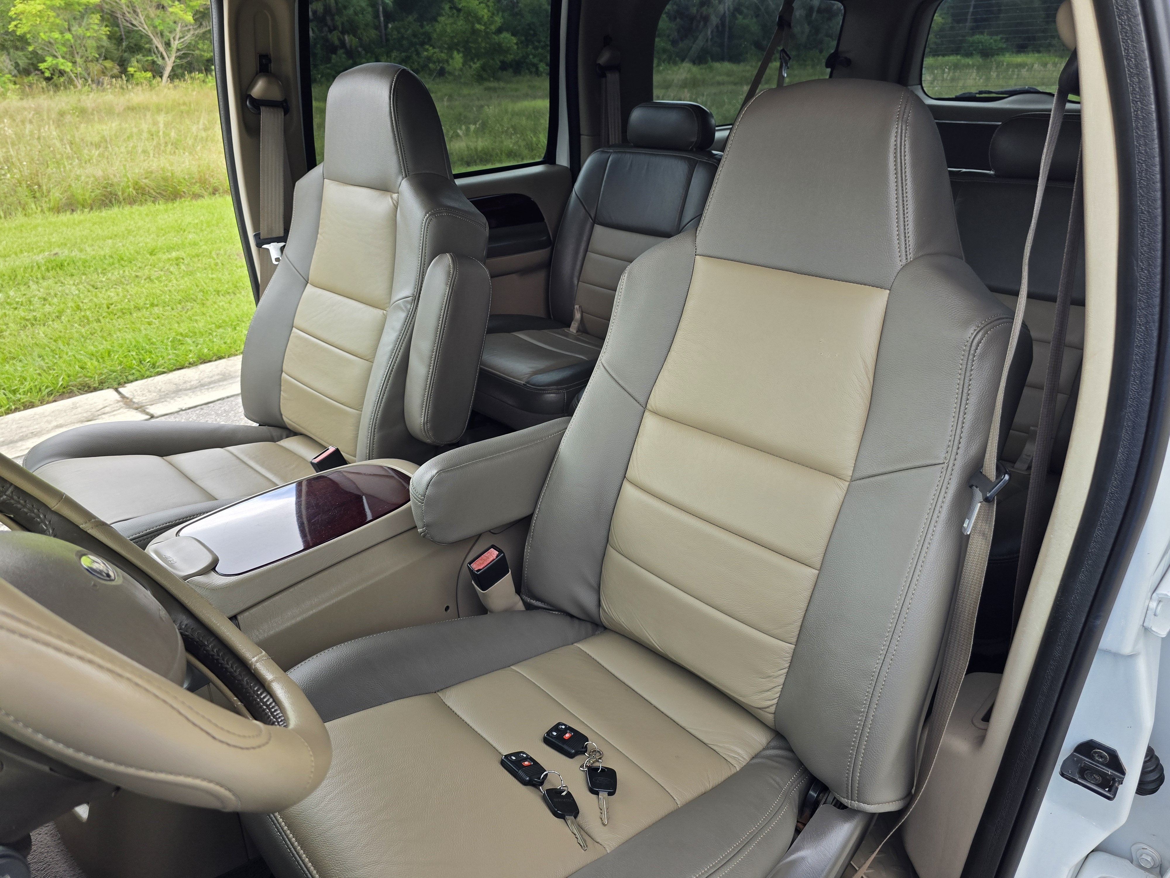 Used 2003 Ford Excursion Eddie Bauer AWD/4WD image 22