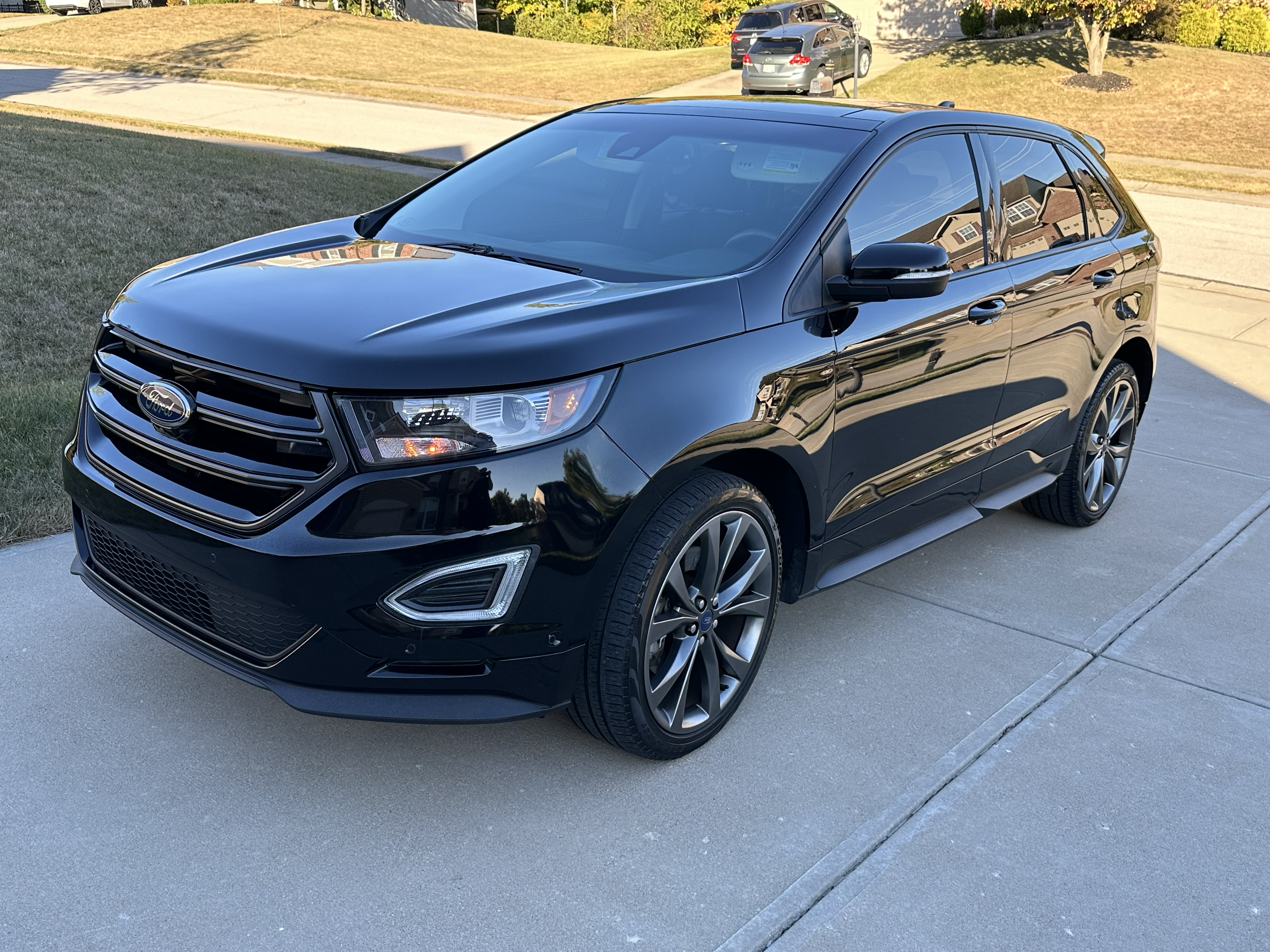 Used 2018 Ford Edge Sport w/ Equipment Group 401A AWD/4WD image 1