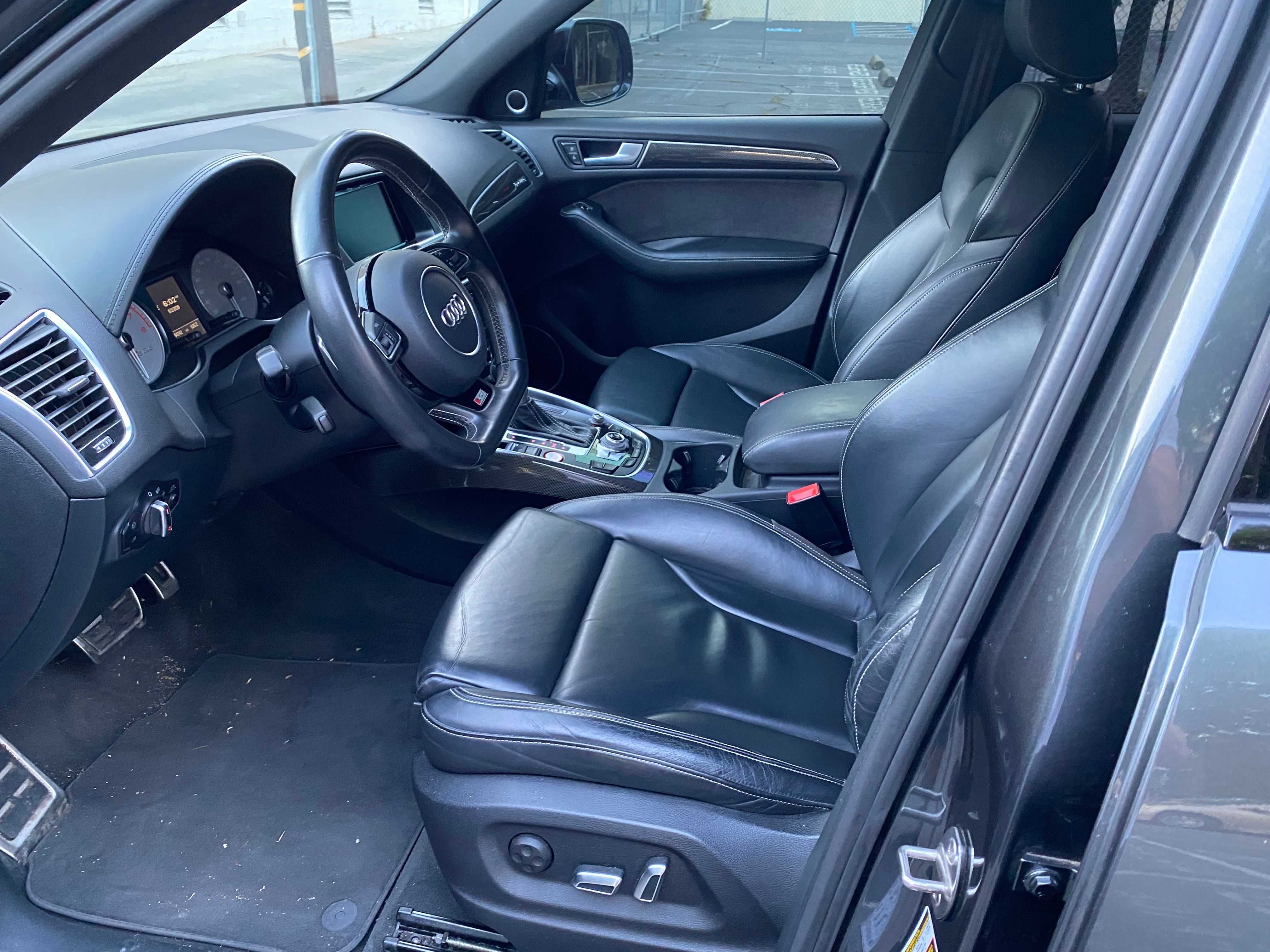 Used 2016 Audi SQ5 Premium Plus w/ Technology Package AWD/4WD image 9