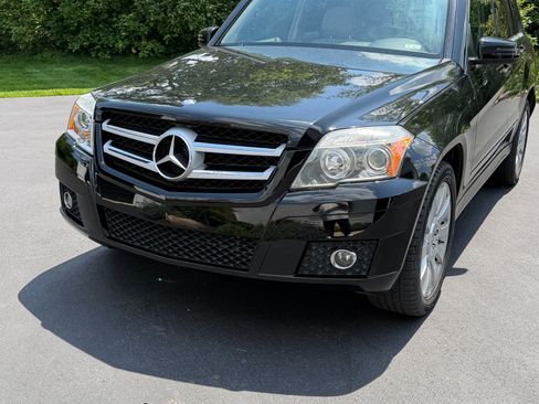 Used 2011 Mercedes-Benz GLK 350 4MATIC image 4
