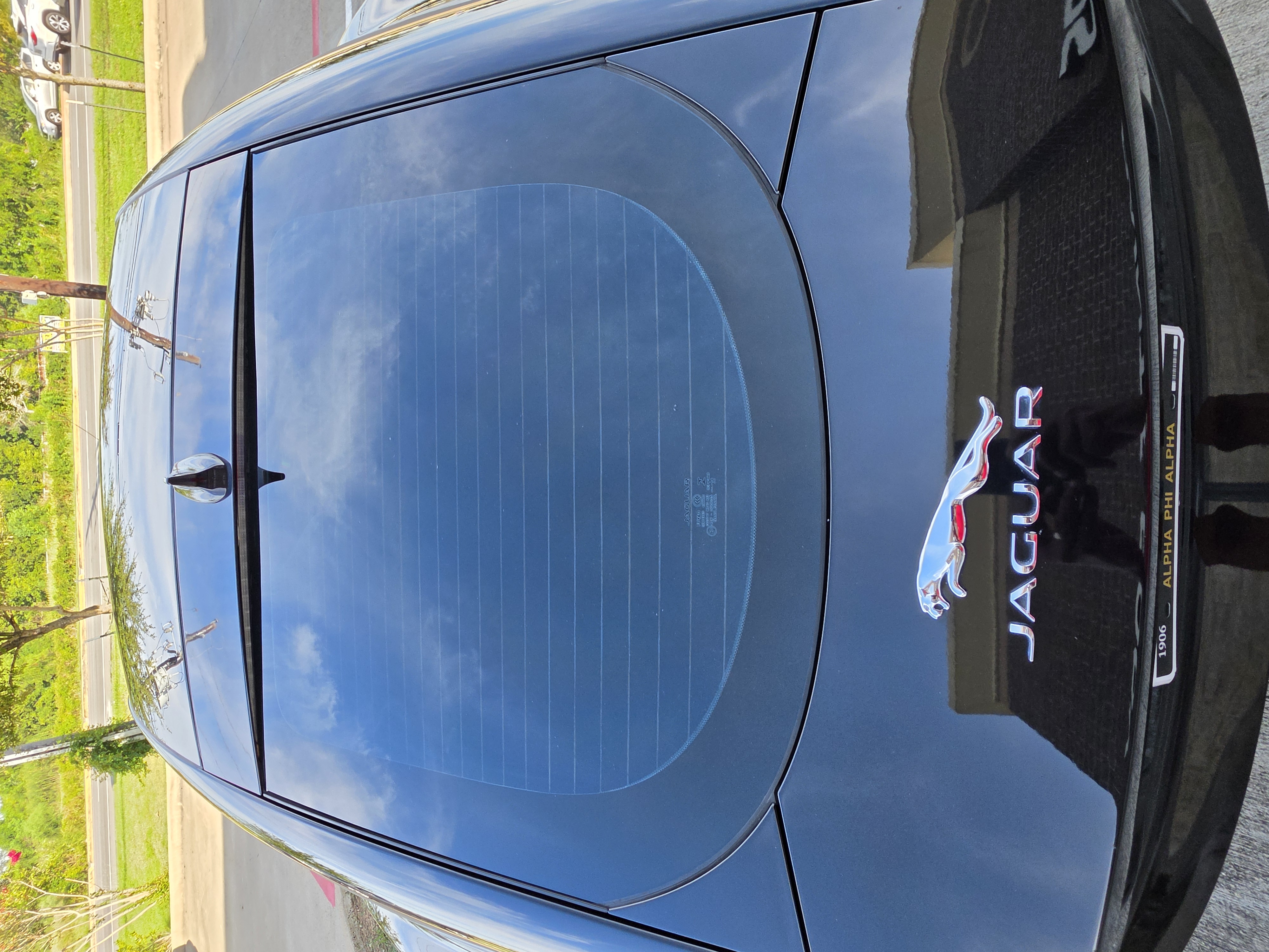 Used 2015 Jaguar F-TYPE R RWD image 22