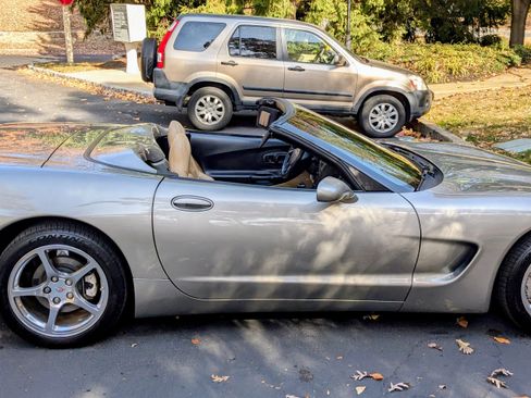 Used 2002 Chevrolet Corvette Convertible 2D w/ Preferred Equipment Group2 image 6