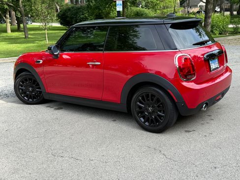 Used 2020 MINI Cooper 2-Door Hardtop FWD image 8