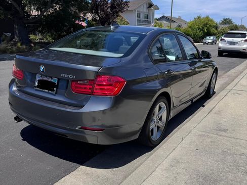 Used 2014 BMW 320i Sedan RWD image 5