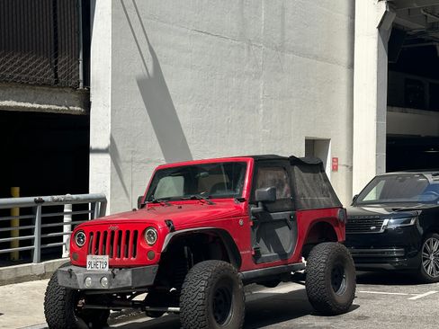 Used 2011 Jeep Wrangler Sport image 10