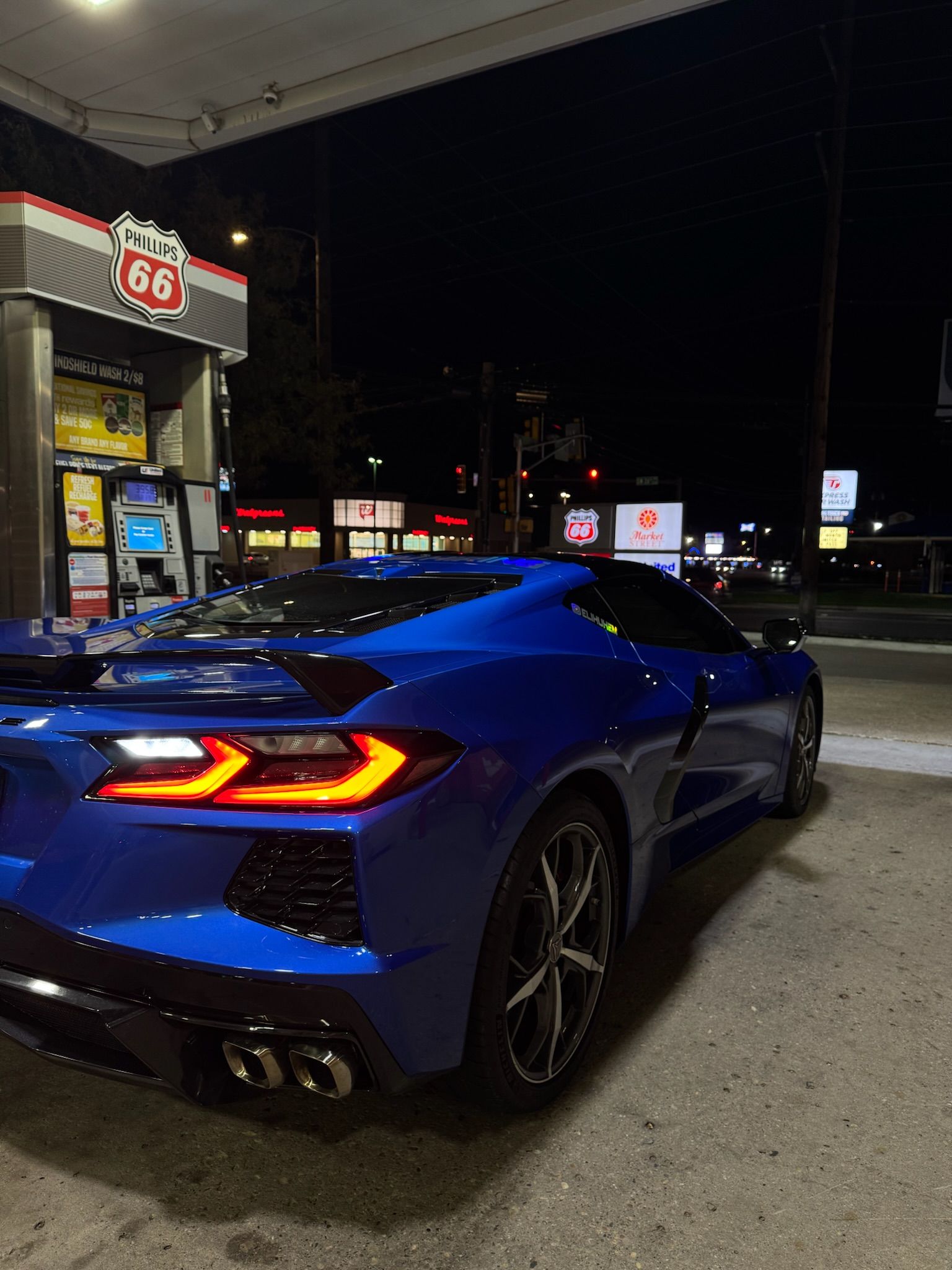 Used 2020 Chevrolet Corvette Stingray Premium Cpe w/ 3LT Preferred Equipment Group RWD image 15