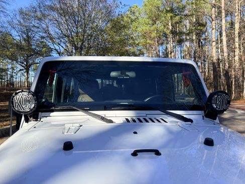 Used 2011 Jeep Wrangler Unlimited Sport image 12