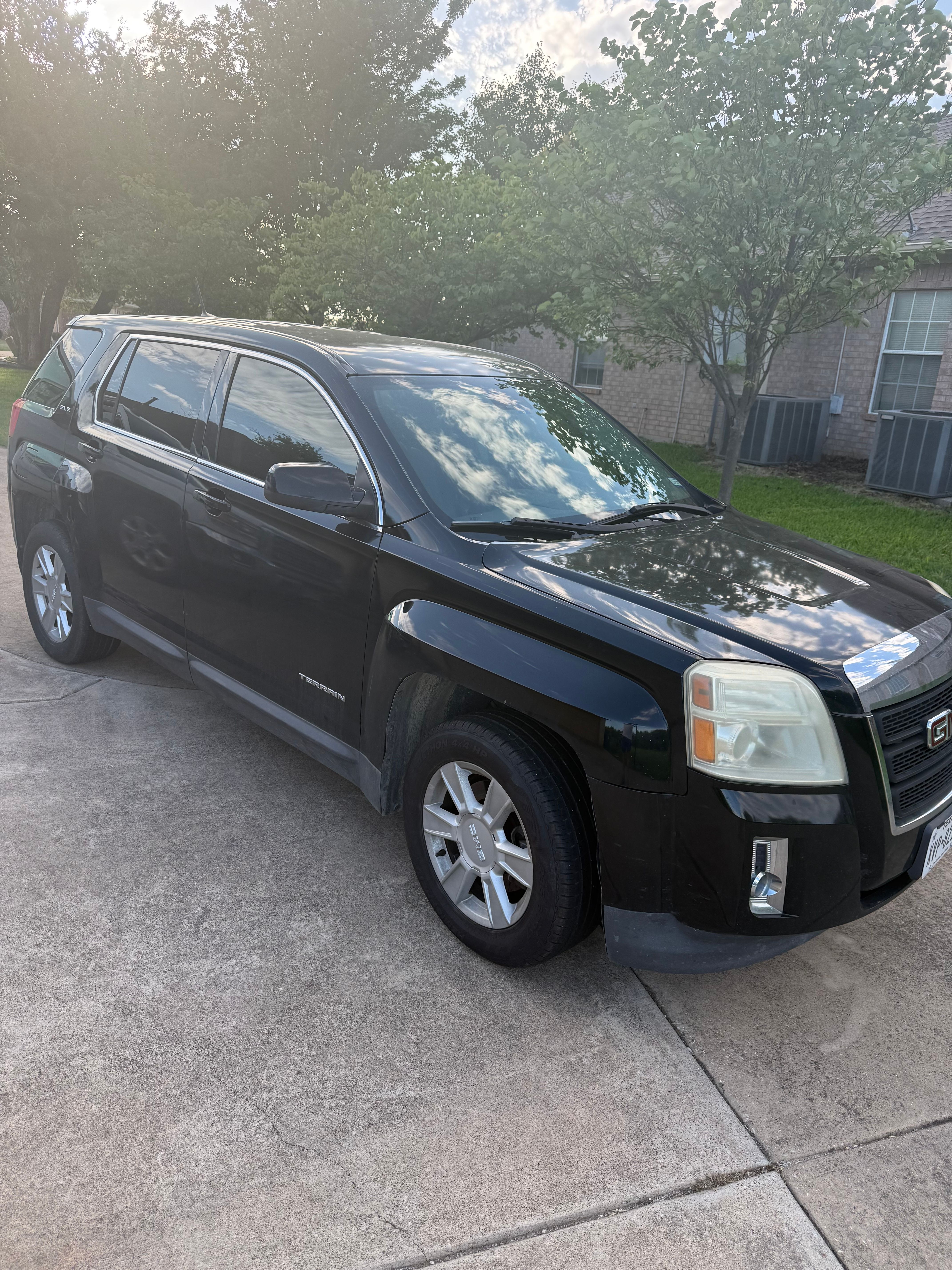 Used 2013 GMC Terrain SLE FWD image 1