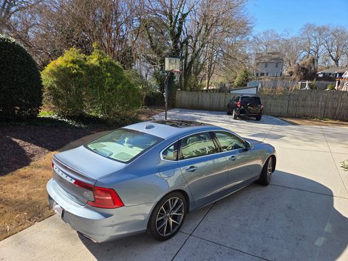 Used 2019 Volvo S90 T5 Momentum image 10