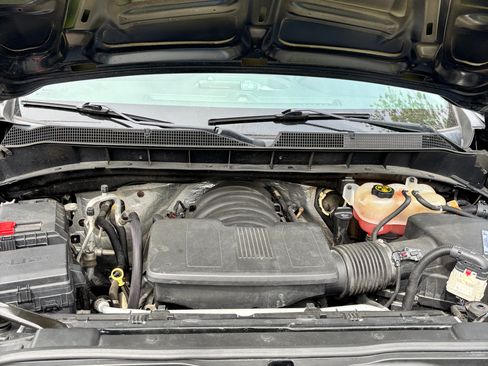 Used 2019 Chevrolet Silverado 1500 W/T w/ Trailering Package image 9