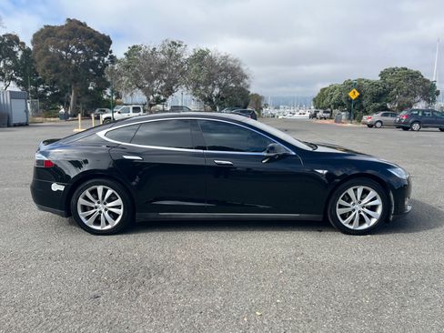 Used 2014 Tesla Model S 85 RWD image 8