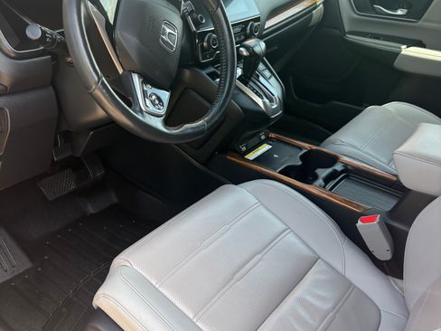 Used 2020 Honda CR-V Touring image 9