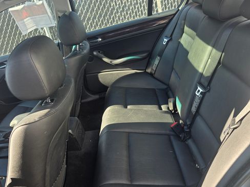 Used 2003 BMW 325i Sedan image 9