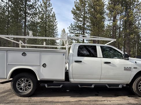 Used 2016 RAM 2500 Tradesman image 2
