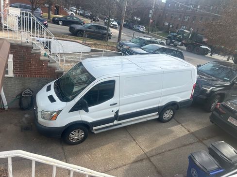 Used 2015 Ford Transit 250 130 Low Roof w/ Exterior Upgrade Package image 4