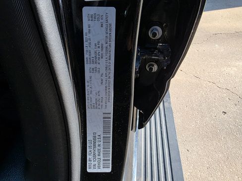 Used 2021 RAM 1500 Limited w/ Night Edition image 15