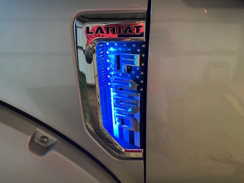 Used 2019 Ford F250 Lariat w/ Lariat Ultimate Package AWD/4WD image 6