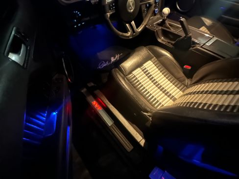 Used 2010 Ford Mustang Shelby GT500 image 26