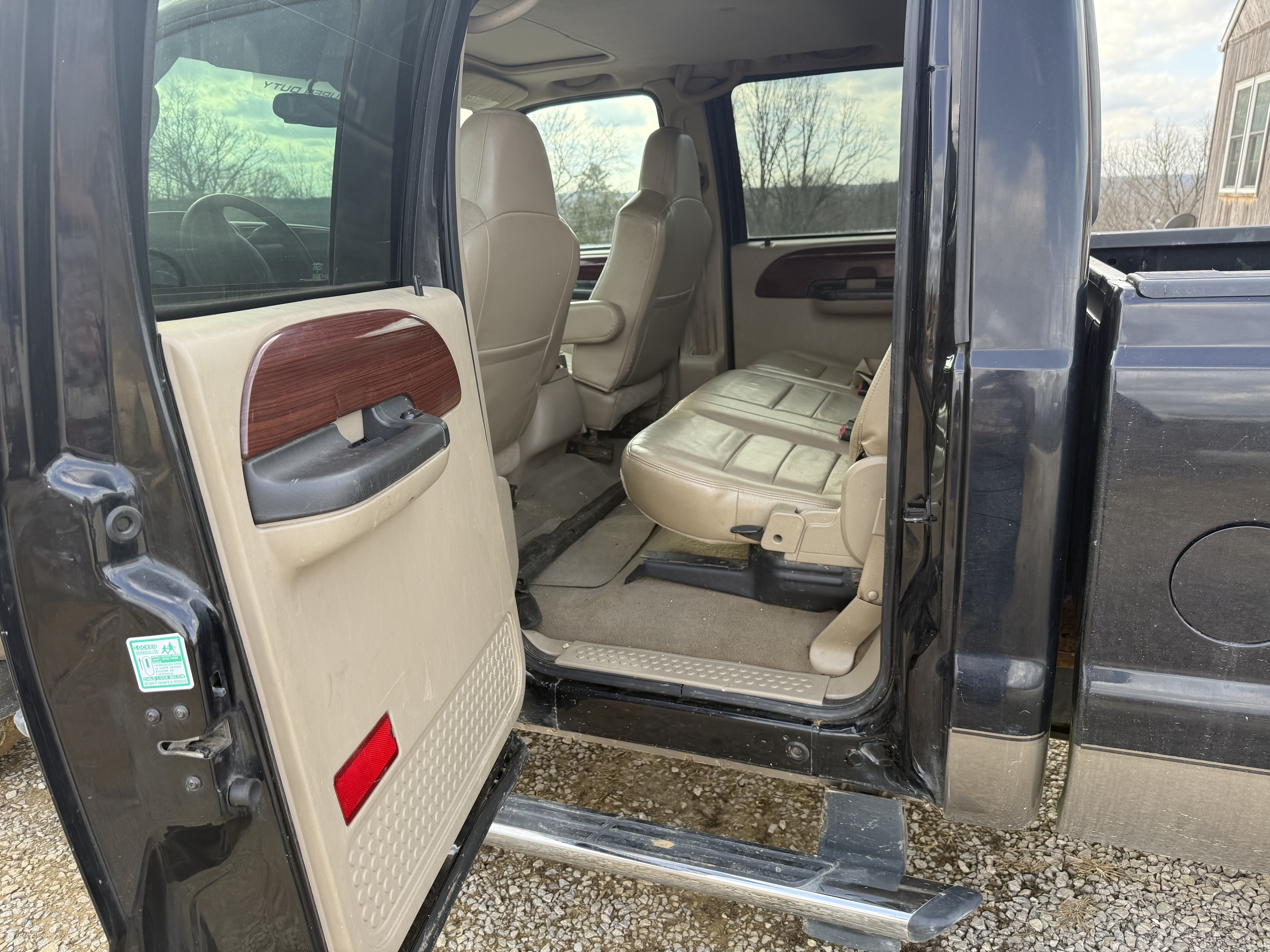 Used 2005 Ford F350 Lariat AWD/4WD image 10