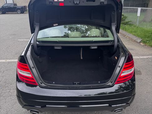 Used 2012 Mercedes-Benz C 350 Sport image 6