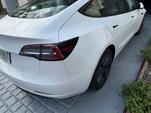 Used 2021 Tesla Model 3 Standard Range Plus RWD image 8