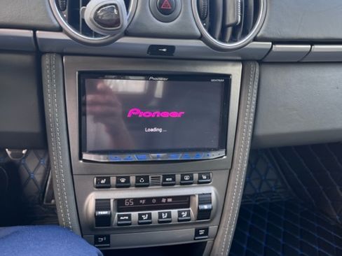 Used 2005 Porsche Boxster S image 24