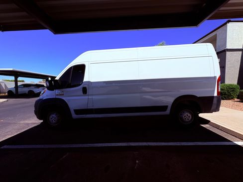 Used 2021 RAM ProMaster 2500 image 5