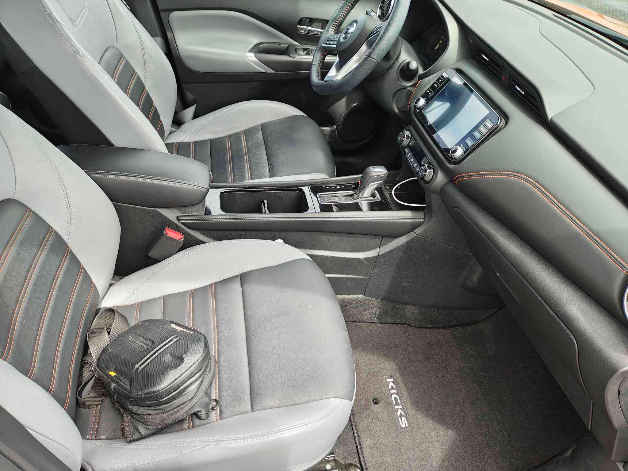 Used 2021 Nissan Kicks SR w/ SR Premium Package FWD image 14