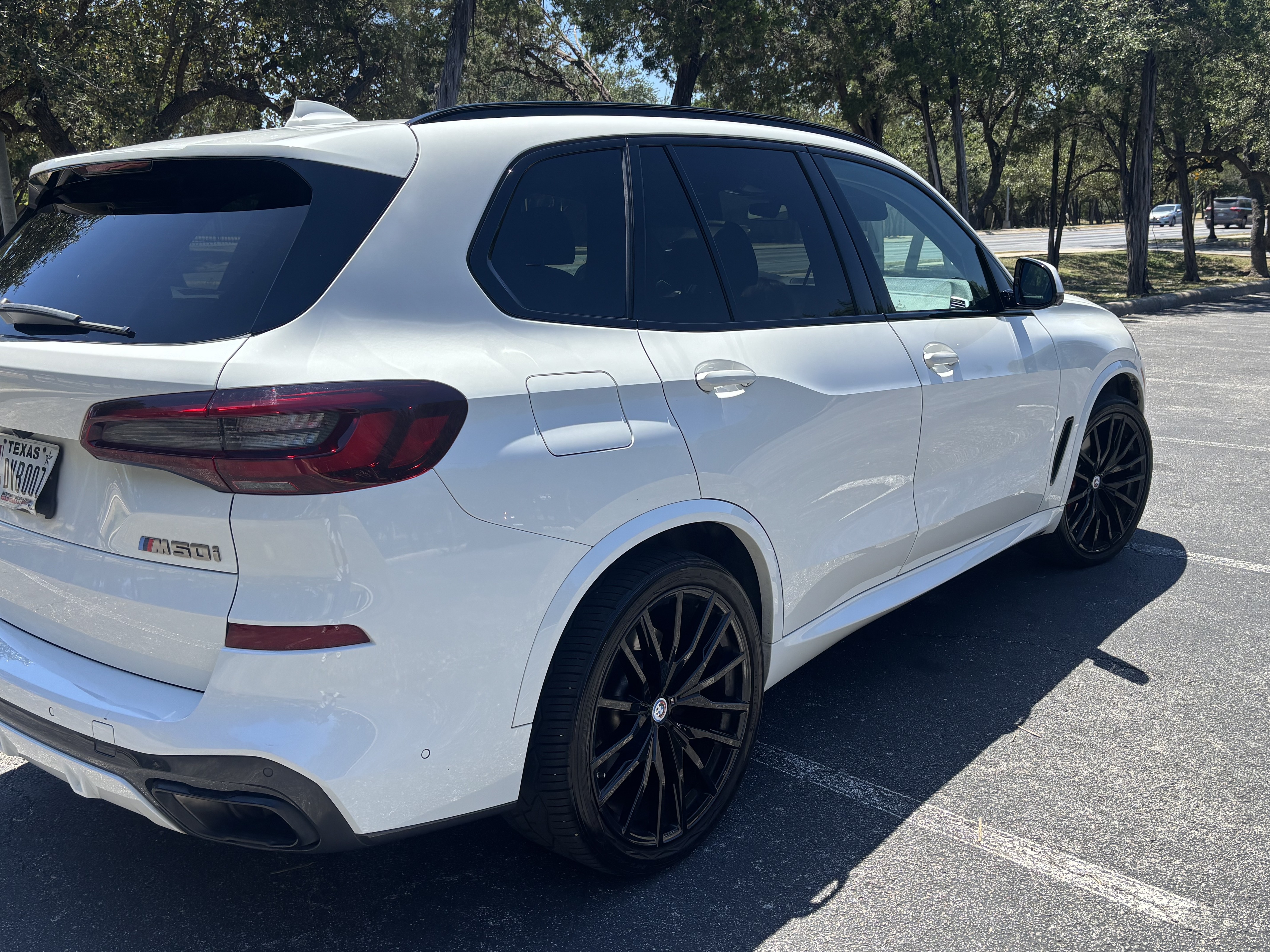 Used 2023 BMW X5 M50i w/ Executive Package AWD/4WD image 9
