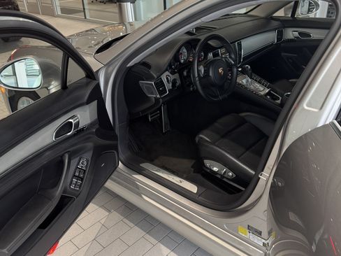 Used 2010 Porsche Panamera 4S AWD/4WD image 8