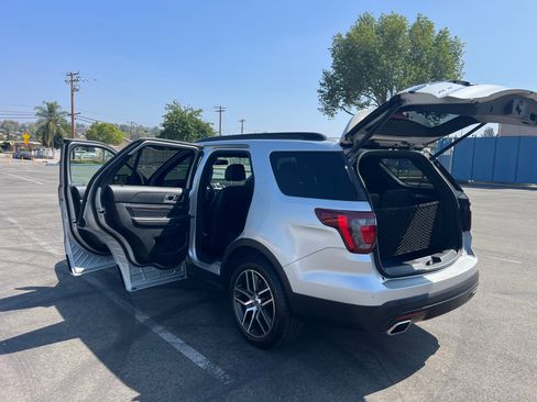 Used 2017 Ford Explorer Sport image 15
