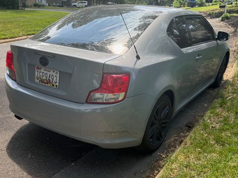 Used 2012 Scion tC FWD image 8