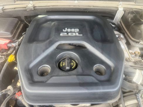 Used 2020 Jeep Wrangler Unlimited Sport S image 14