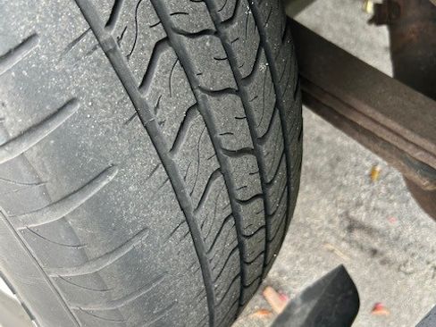 Used 2007 GMC Sierra 1500 SLE w/ Z71 Off-Road Package image 17