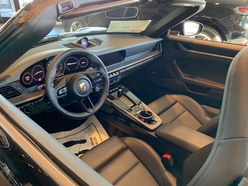 Used 2020 Porsche 911 Carrera S RWD image 9