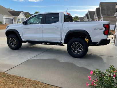 Used 2024 Chevrolet Colorado ZR2 w/ ZR2 Convenience Package III