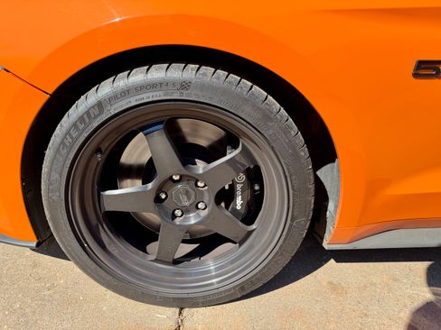 Used 2021 Ford Mustang GT Premium w/ Equipment Group 401A image 9