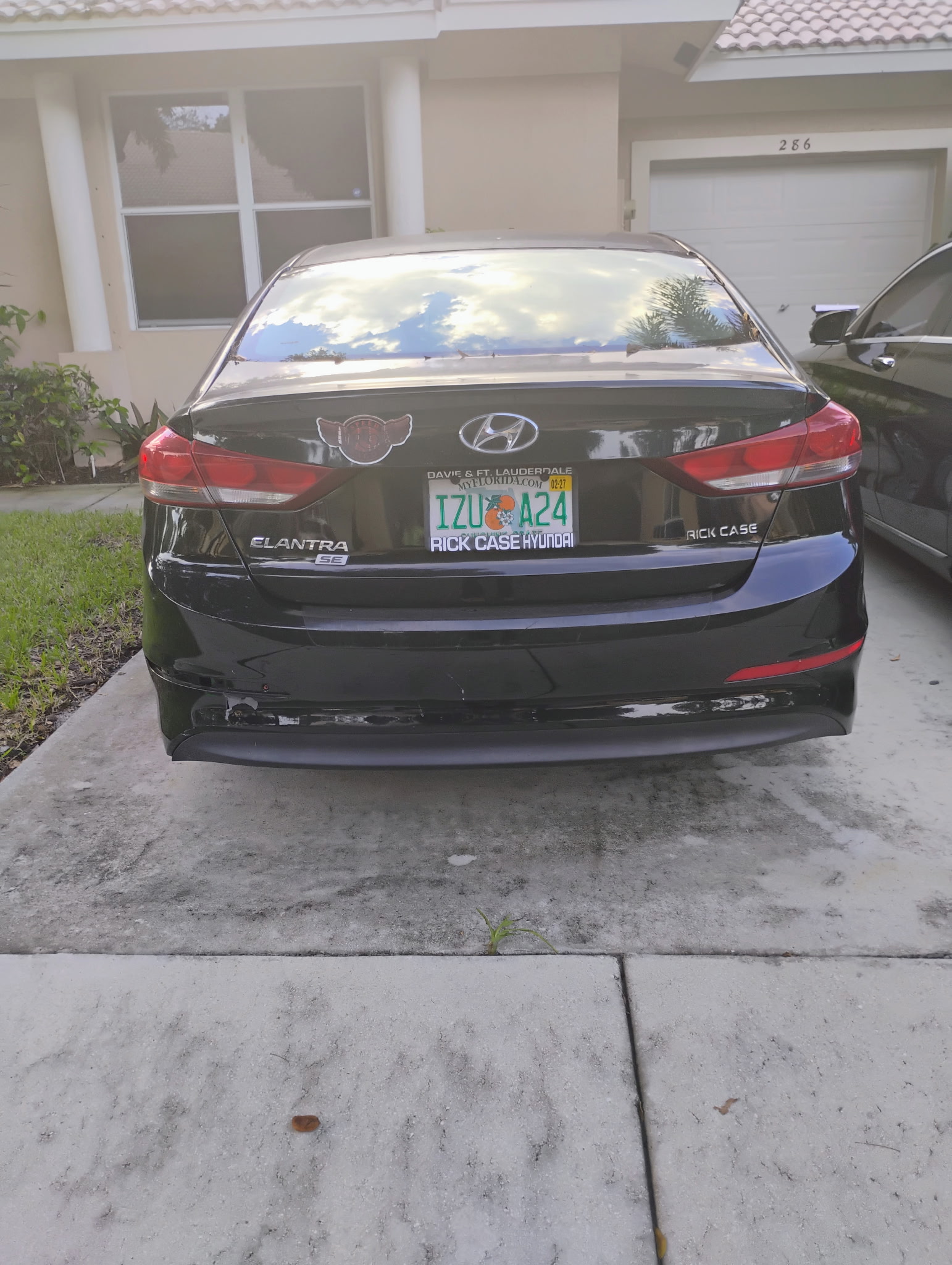 Used 2018 Hyundai Elantra SE FWD image 4