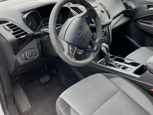Used 2018 Ford Escape SE image 5