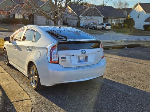 Used 2013 Toyota Prius Persona Series image 4
