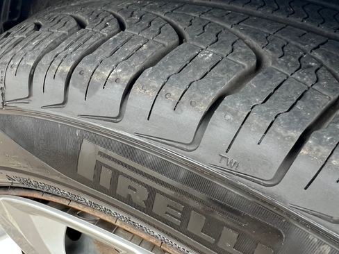 Used 2020 Toyota Corolla LE image 5