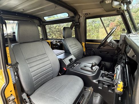 Used 1997 Land Rover Defender 90 AWD/4WD image 22