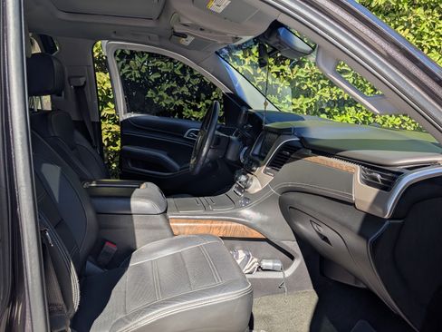 Used 2018 GMC Yukon Denali w/ Denali Ultimate Package image 18