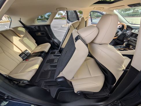 Used 2021 Lexus RX 450hL AWD w/ Premium Package image 12