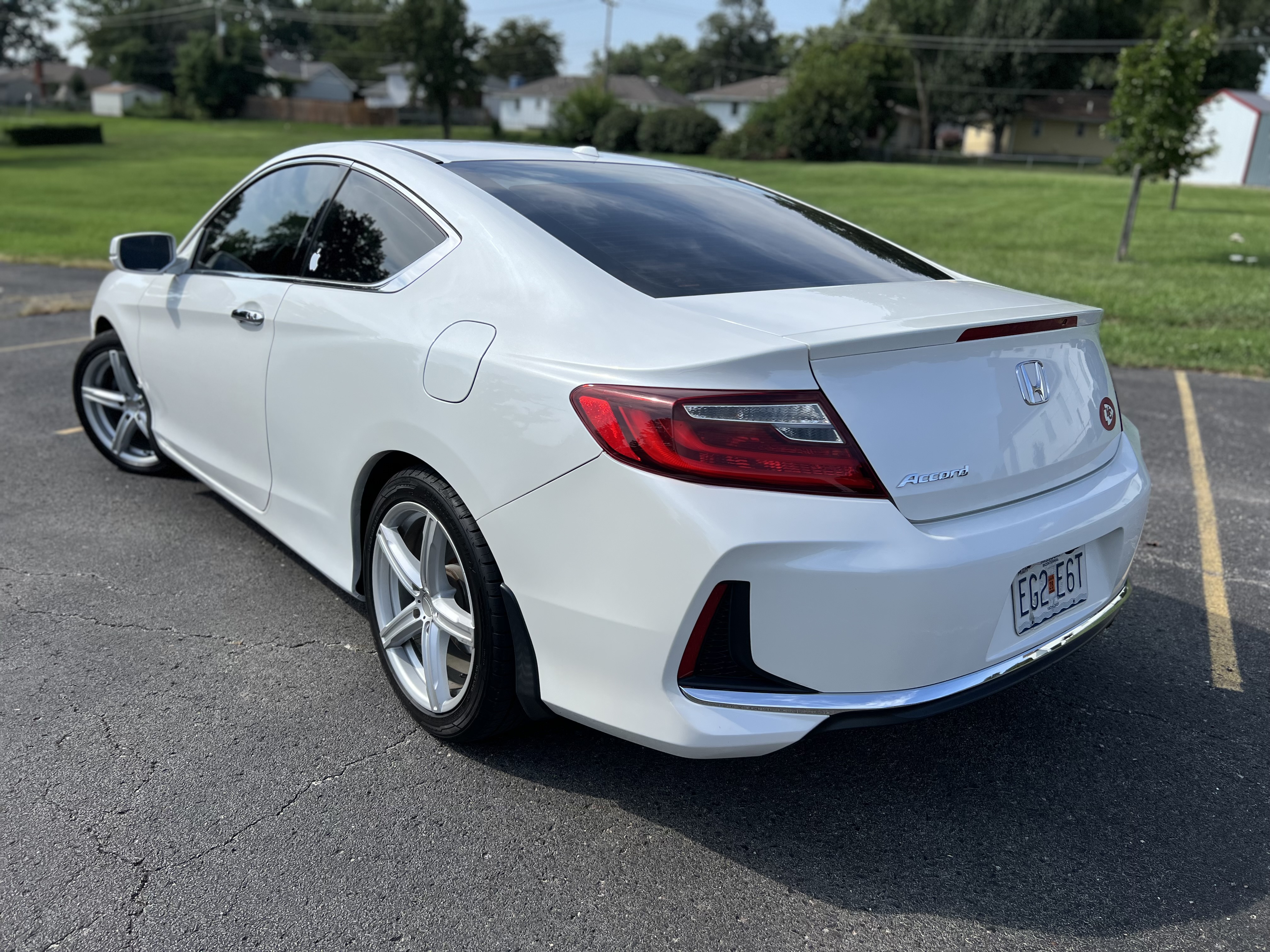 Used 2016 Honda Accord EX image 6