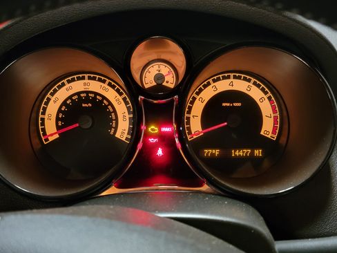 Used 2009 Saturn Sky Red Line image 8