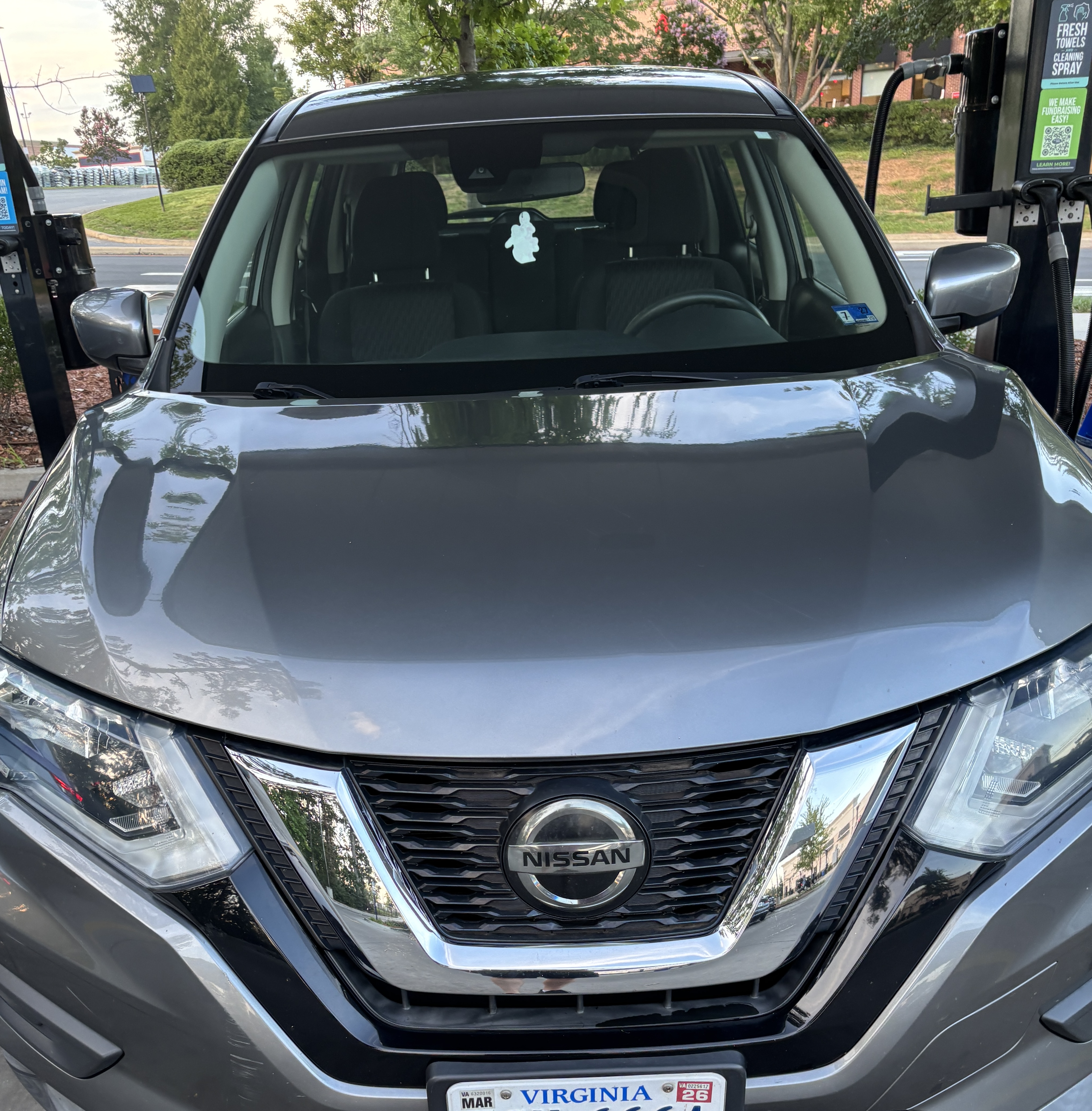 Used 2019 Nissan Rogue S FWD image 1