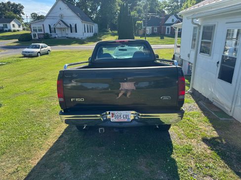 Used 2003 Ford F150 XLT AWD/4WD image 4
