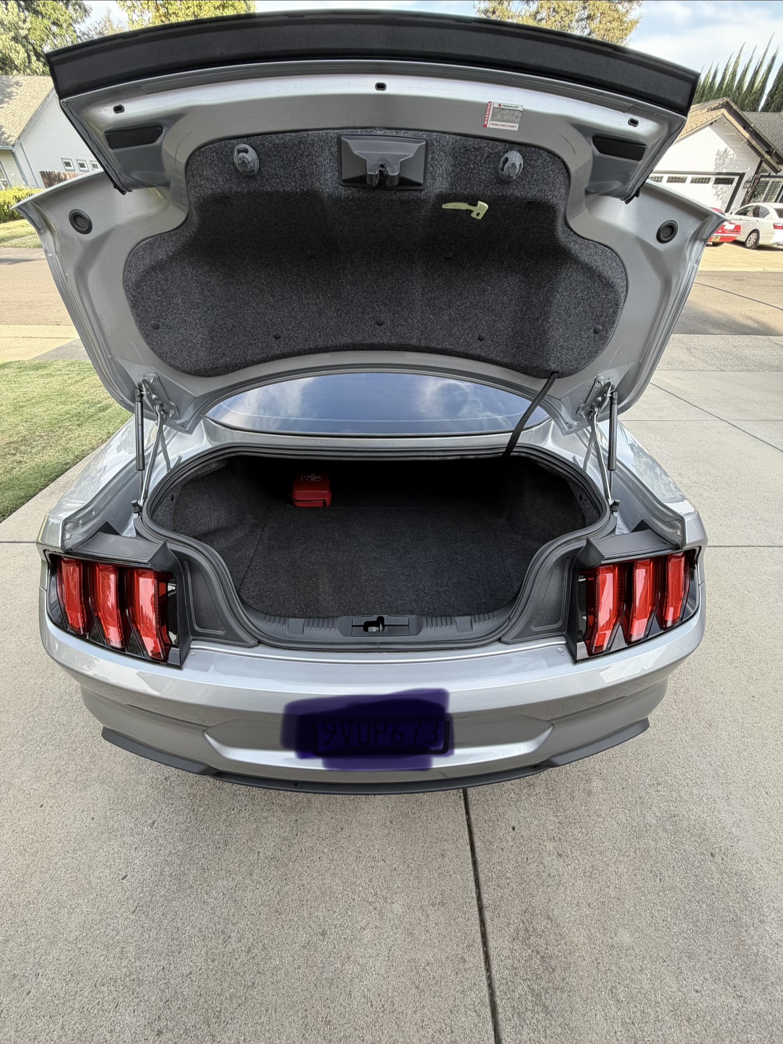 Used 2020 Ford Mustang Coupe RWD image 8