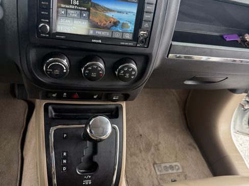 Used 2013 Jeep Patriot Limited w/ Sun/Sound Group image 9